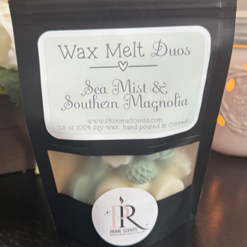 Hand-poured Wax Melt Duos with Sea Mist & Southern Magnolia scents. Natural soy wax, clean fragrance oils, flameless, long-lasting melts.
